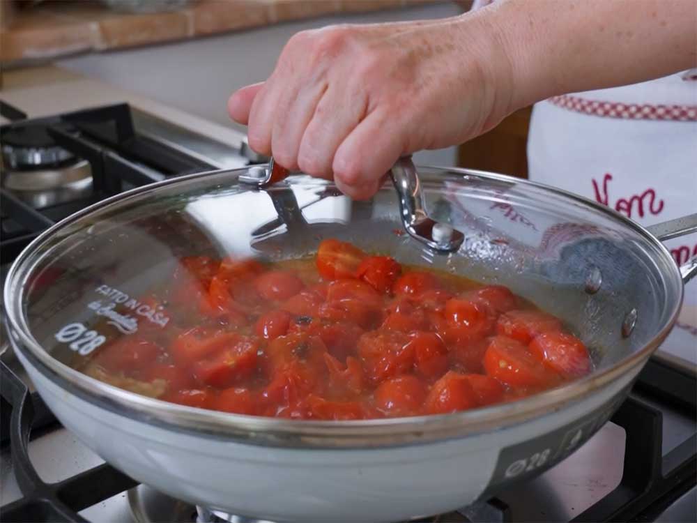 Pasta con alici e pomodorini - Step 4