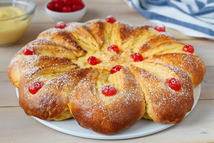 Stella brioche alla crema