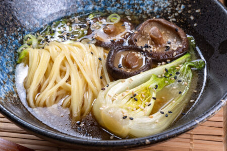 Noodles in brodo