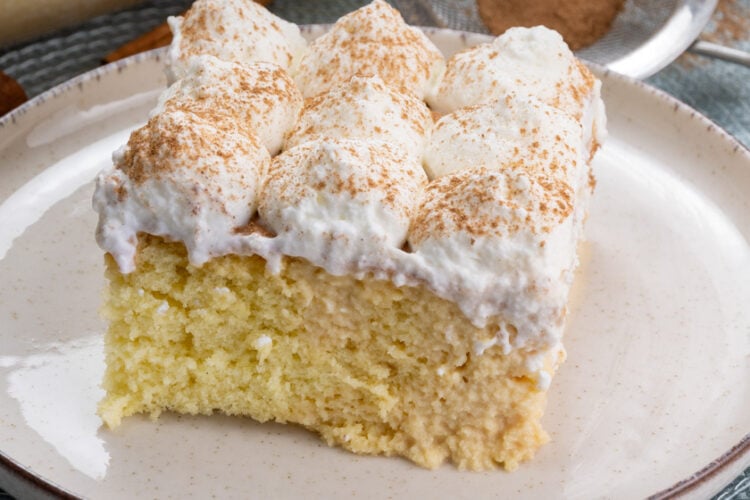 Torta tres leches