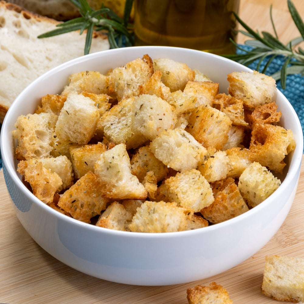 crostini di pane in friggitrice ad aria