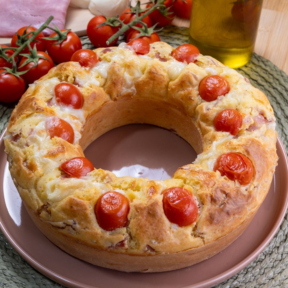 ciambella salata prosciutto e formaggio