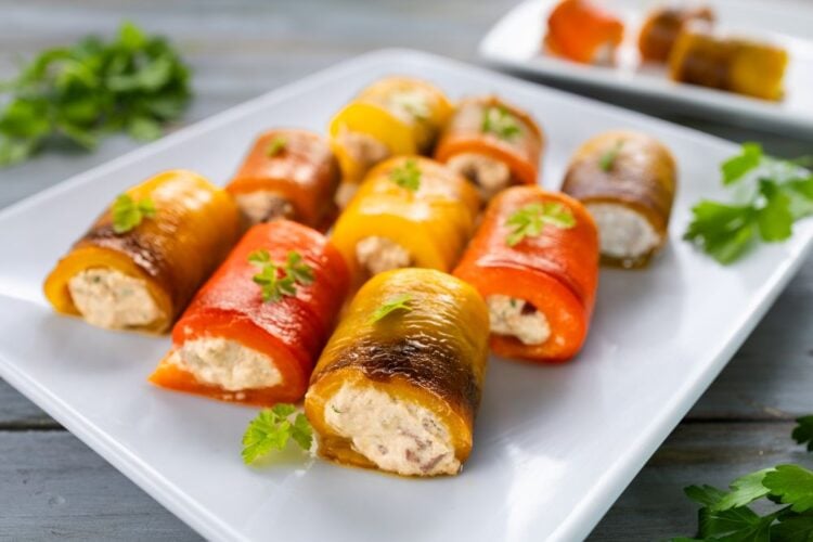 Involtini di peperoni e tonno